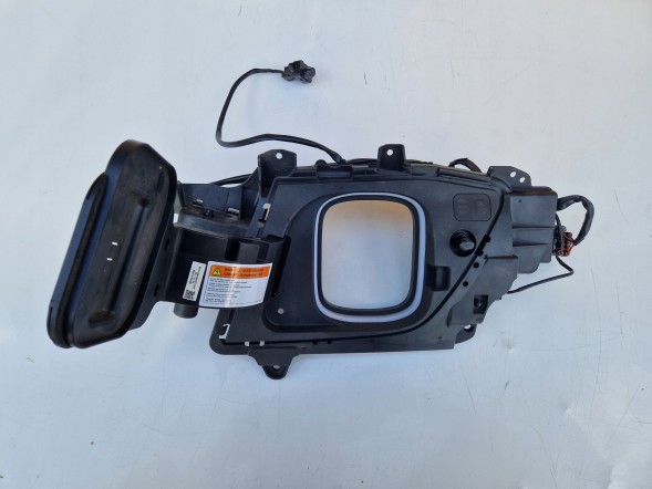 Hyundai OE PORT GNIAZDO ŁADOWANIA HYUNDAI KONA EV 2018-2020 Розкладачка розетка для зарядки Hyundai Kona Electric EV 18-20 OE 86340-K4000 НОВА