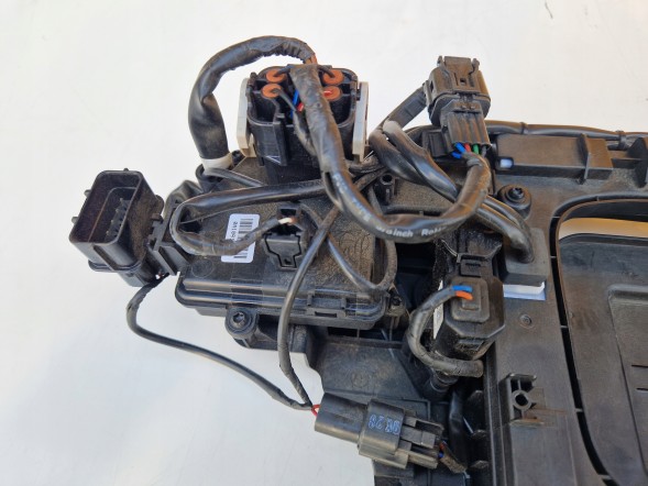 Hyundai OE PORT GNIAZDO ŁADOWANIA HYUNDAI KONA EV 2018-2020 Розкладачка розетка для зарядки Hyundai Kona Electric EV 18-20 OE 86340-K4000 НОВА