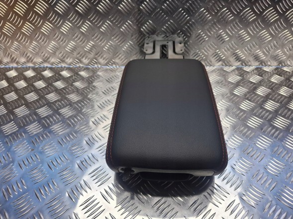Jeep OE Підлокітник Jeep Wrangler JL Gladiator JT 18-24 чорний Mopar 6AC671R3AG