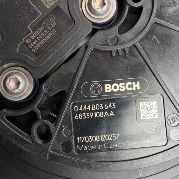 Dodge OE 1360001994 68339108AA Бак AdBlue Dodge RAM 3.0 Дизель