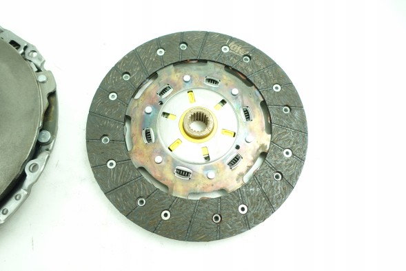 Valeo 826867 Зчеплення / диск + кошик / alfa romeo 159 / f. Freemont 11-> 1.8tbi / 2.0jtdm