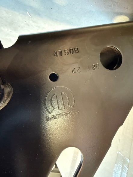 Jeep OE 68358469AA БУКСИРНИЙ ГАЧОК БАЛКИ БАМПЕРА ЗАДНЬОЇ ЧАСТИНИ ДЖИП ГЛАДІАТОР WRANGLER JL