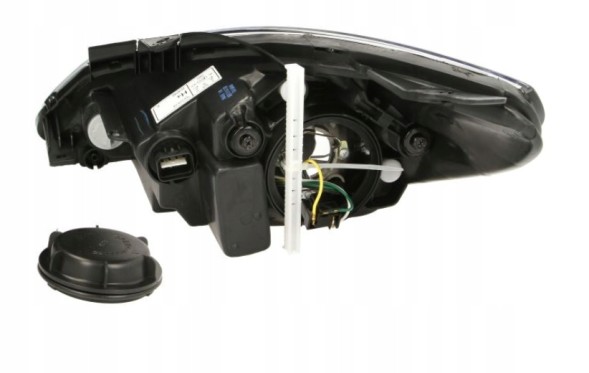 TYC  Нова фара hyundai i10 08-11 права