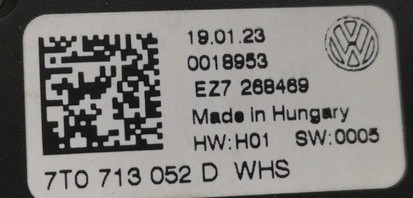 Volkswagen OE 7T0713059E, DWP468966OE Рамка декоративна накладка консолі приладової панелі VW Multivan T7 7T0713059E