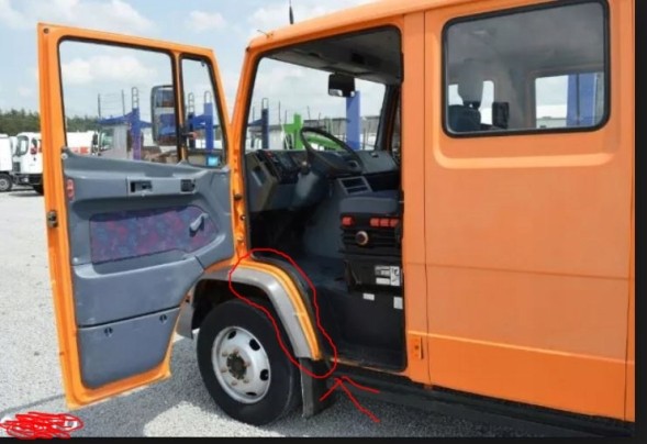 Китай ab4235498aaaaa КРІСЛО ПЕРЕДНЕ ЛІВЕ MERCEDES 512D-814DA VARIO 2 ШТ.