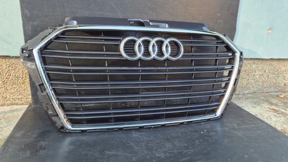 Audi OE GRILL AUDI A3 8V LIFT 2016-2020 Решітка радіатора РЕШІТКА Audi A3 8V LIFT 16-20 OE 8V5853651M ОРИГ. НОВИНКА!