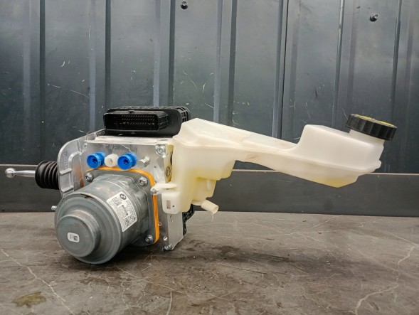 BMW OE 3450-5A75D97-01 5A75D97 Гальмівний насос ABS BMW 2 U06
