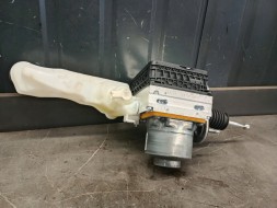 BMW OE 3450-5A75D97-01 5A75D97 Гальмівний насос ABS BMW 2 U06