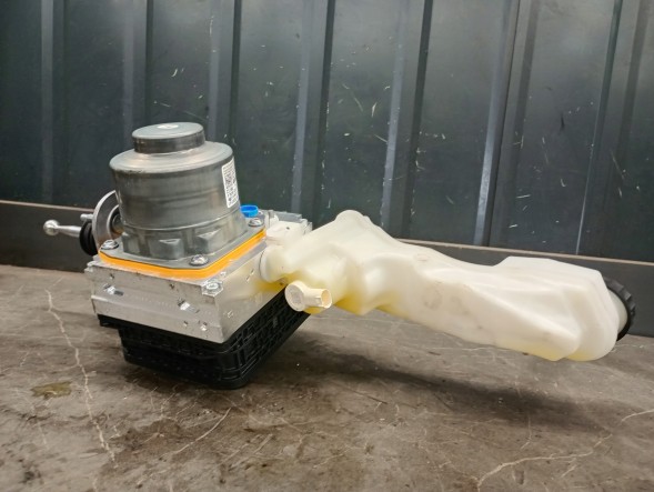 BMW OE 3450-5A75D97-01 5A75D97 Гальмівний насос ABS BMW 2 U06