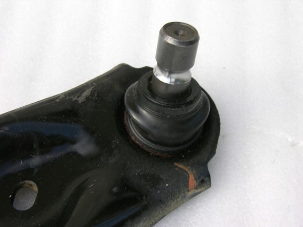 Mazda OE 3059082300 Б/у коливач правий передній Mazda 2 DJ/DL ліфт