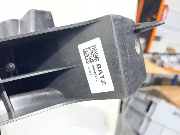 Tesla 1711747-00-E pmi150921 ПЕРЕДНЯ ПАНЕЛЬ ПОСИЛЕННЯ БАМПЕРА ПЕРЕДНЯ TESLA 3 HIGHLAND 1711747-00-E