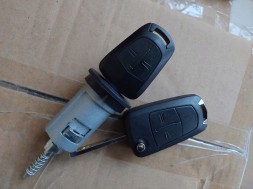 Polcar 0914861 NOWA STACYJKA WKŁAD DO STACYJKI KLUCZYKI POD PILOT OPEL CORSA COMBO C LIFT НОВИЙ ВСТАВОК В ЗАМКНУ ЗАПАЛЮВАННЯ ДЛЯ КЛЮЧІВ ЗАПАЛЮВАННЯ ДЛЯ ДИСТАНЦІЙНОГО ПІДІЙМАЧКА OPEL CORSA COMBO C