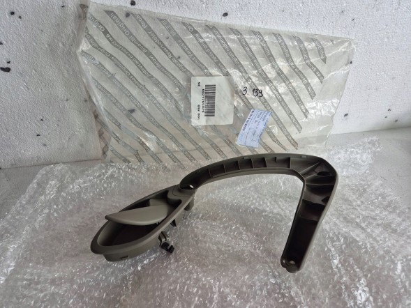 Fiat OE Ручка внутрішніх дверей права 71765029 Fiat Grande Punto 05- Punto EVO 09-