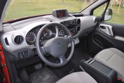 ST PARTS 85027 Підлокітник для Peugeot PARTNER TEPEE 2008-2018