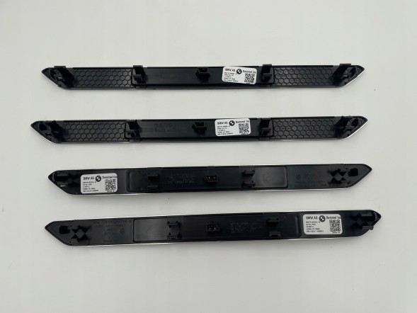 BMW OE KKDA BMW G05 G06 G07 LISTWY NAKŁADKI PROGOWE M-PAKIET PODŚWIETLANE 5A60665 BMW G05 G06 G07 НАКЛАДКИ НА ПОРОГИ M-PAKET З ПІДСВІТКОЮ 5A60665