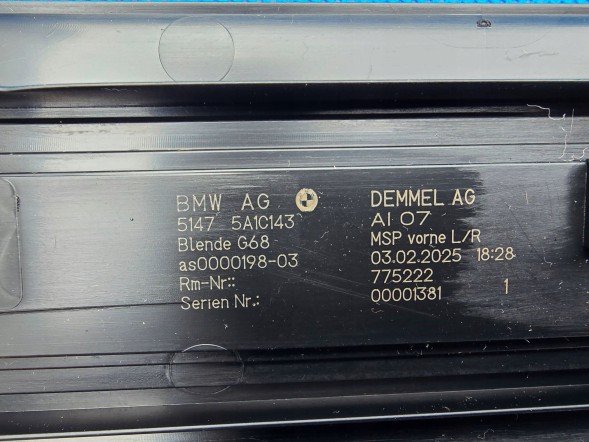 BMW OE LISTWA WEWNETRZNA M PAKIET PODŚWIETLANA BMW 5 G60 5A1C143 QUALI25435 ВНУТРІШНЯ НАКЛАДКА M PAKIET З ПІДСВІТКОЮ BMW 5 G60 5A1C143