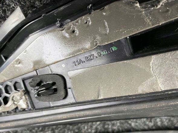 Volkswagen OE ID.4 SPOJLER 11A827939D VW ID4 ID.4 СПОЙЛЕР ЗАДНЬОЇ ДВІРІ ЛІВИЙ ПРАВИЙ ЗАДНІЙ 11A827940D 11A827939D
