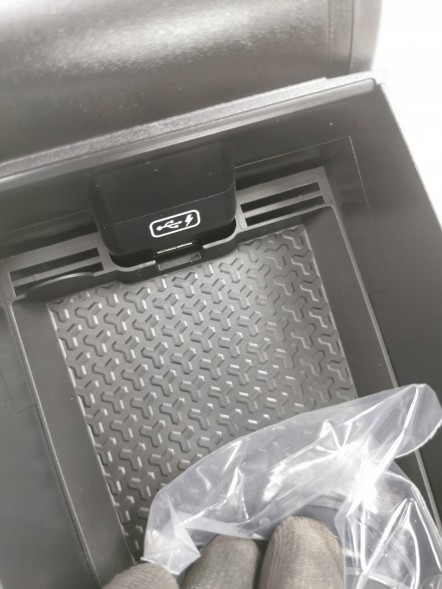 Ford OE Підлокітник ARMREST Ford Fiesta 2017- 2227703
