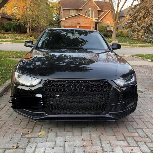 Китай ATRAPA GRILL ZDERZAKA PLASTER MIODU A4 B8,5 LIFT CZARNY POŁYSK Решітка радіатора Audi A4 B8,5 рестайлінг чорний глянець
