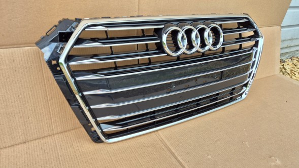 Audi OE GRILL ATRAPA CHŁODNICY AUDI A4 B9 8W0 PRZEDLIFT 2015-2019 CHROM POŁYSK ŚRODEK Решітка радіатора GRILL Audi A4 B9 8W0 8W 15-19 ХРОМ OE 8W0853651BR AB НОВА
