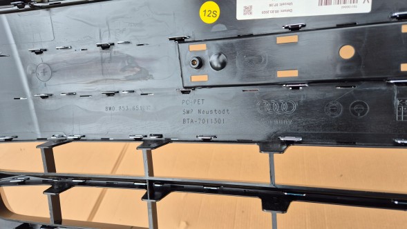 Audi OE GRILL ATRAPA CHŁODNICY AUDI A4 B9 8W0 PRZEDLIFT 2015-2019 CHROM POŁYSK ŚRODEK Решітка радіатора GRILL Audi A4 B9 8W0 8W 15-19 ХРОМ OE 8W0853651BR AB НОВА