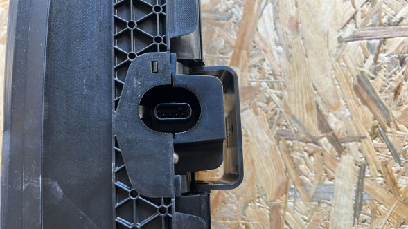 BMW OE 7497215 51137497215 BMW 7 G11 G12 КЕРУВАННЯ ПОТОКОМ ПОВІТРЯ, ЖАЛЮЗІ, РОЛЕТ BMW 7 G11 G12