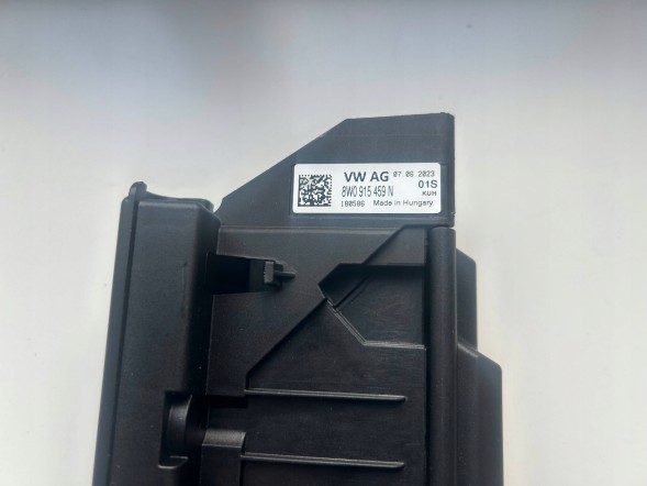 Audi OE 8W0915459N AUDI A4 RS4 A5 RS5 B9 16-24 КЛЕМА АКУМУЛЯТОРА ЗАПОБІЖНИК З ЗАПОБІЖНИКОМ ОРИГІНАЛ 8W0 OE