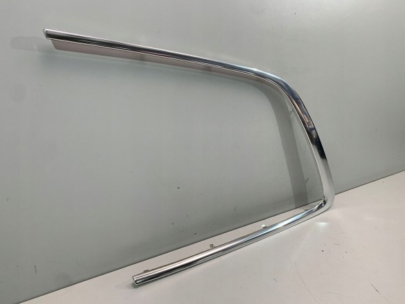 Volvo OE VOLVO XC90 ЛІСТА ЗАДНЬОГО СКЛА ЛІВА ХРОМОВАНА 32219268