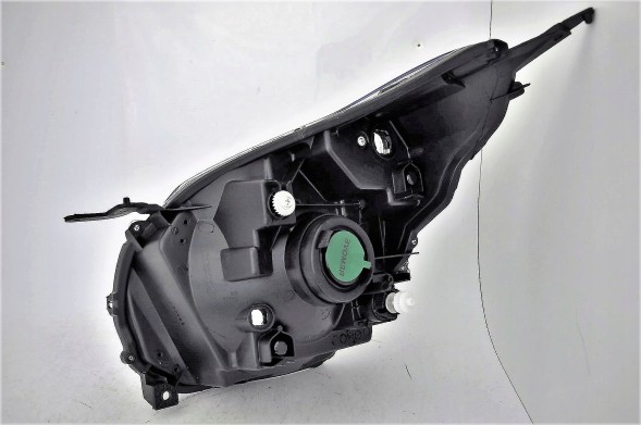 Китай 932-4522R9218-1147R-LD-EMBM SUZUKI ALTO 2009- ПРАВА ФАРА НОВА DEPO