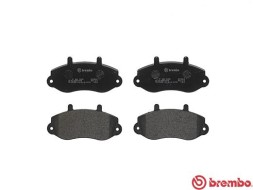 P68025 BREMBO Комплект гальмівних колодок з 4 шт дисків