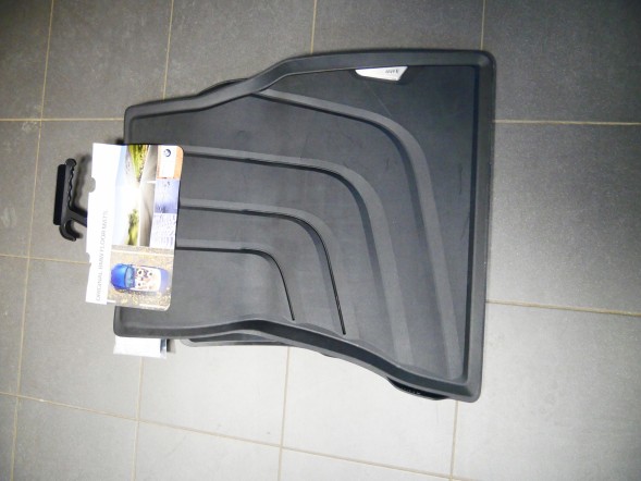 BMW OE BMW F15 F16 DYWANIKI GUMOWE PRZEDNIE ZESTAW KOMPLET DYWANIKÓW 51472458439 2458439 BMW F15 F16 КОВРИКИ ГУМОВІ ПЕРЕДНІ КОМПЛЕКТ НАБІР КОВРИКІВ 51472458439