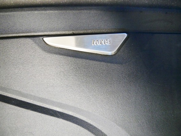 BMW OE BMW F15 F16 DYWANIKI GUMOWE PRZEDNIE ZESTAW KOMPLET DYWANIKÓW 51472458439 2458439 BMW F15 F16 КОВРИКИ ГУМОВІ ПЕРЕДНІ КОМПЛЕКТ НАБІР КОВРИКІВ 51472458439