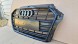 Audi OE GRILL AUDI A3 8V LIFT 2016-2020 BEZ RADARU CIEMNY Решітка радіатора GRILL Audi A3 8V LIFT 16-20 OE 8V3853651AA ОРИГІНАЛ НОВА !