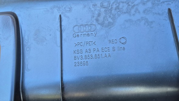 Audi OE GRILL AUDI A3 8V LIFT 2016-2020 BEZ RADARU CIEMNY Решітка радіатора GRILL Audi A3 8V LIFT 16-20 OE 8V3853651AA ОРИГІНАЛ НОВА !