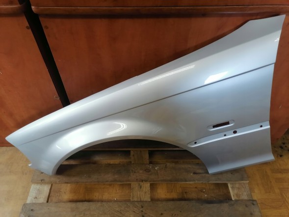 Polcar BŁOTNIK LEWY PRZÓD BMW E46 COUPE PRZEDLIFT 1999-2003 354 БРИЗКОВИК ЛІВИЙ ПЕРЕДНІЙ BMW E46 КУПЕ ПЕРЕДЛІФТ 1999-2003 354