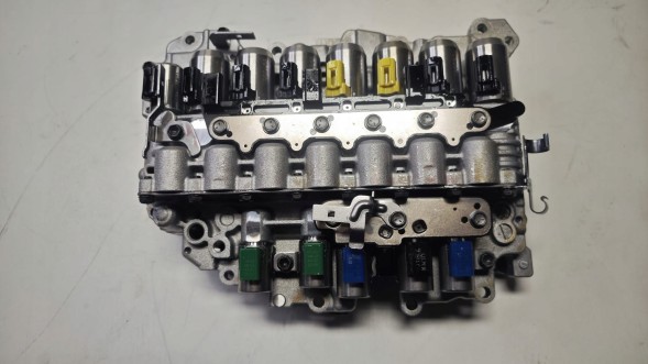 Volvo OE YLB-8G45-XC 8G45 Гідравлічний контролер з електромагнітними клапанами Volvo