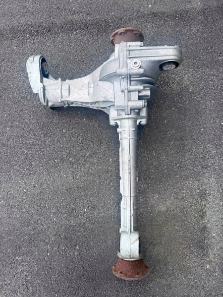GKN передній диференціал (передній міжосьовий диференціал) 0BM 409 505 N справний