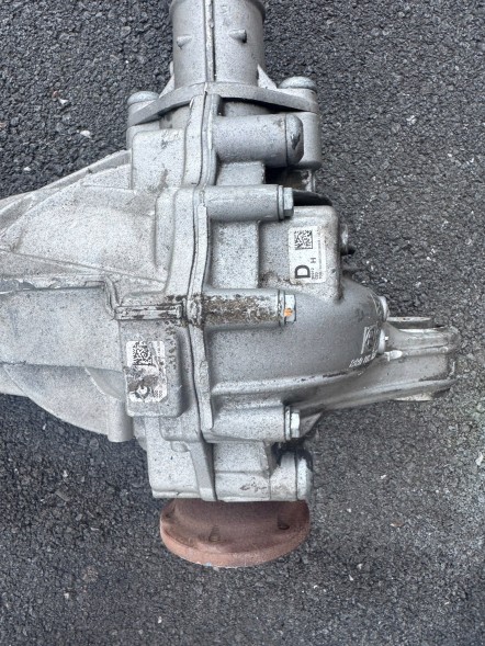 GKN передній диференціал (передній міжосьовий диференціал) 0BM 409 505 N справний