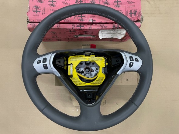 Alfa Romeo OE 156056558 156049426 ALFA ROMEO 166 FL РУЛЬМО СІРА ШКІРА РУЛЬМО
