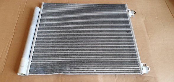 Renault OE 921006951R Конденсатор радіатора кондиціонера renault kadjar espace v qashqai x-trail