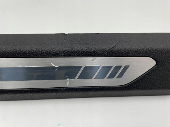 BMW OE KKDA BMW X6 G06 F96 LISTWY NAKŁADKI PROGOWE KOMPLET 8072328 8072327 Накладки на пороги BMW X6 G06 F96 Комплект 8072328 8072327
