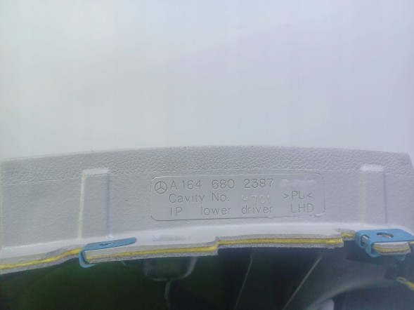 Mercedes-Benz OE A1646802387MERC3 MERCEDES ML W164 W164 Кришка/Захист консолі приладової панелі (нижня частина) 1646802387