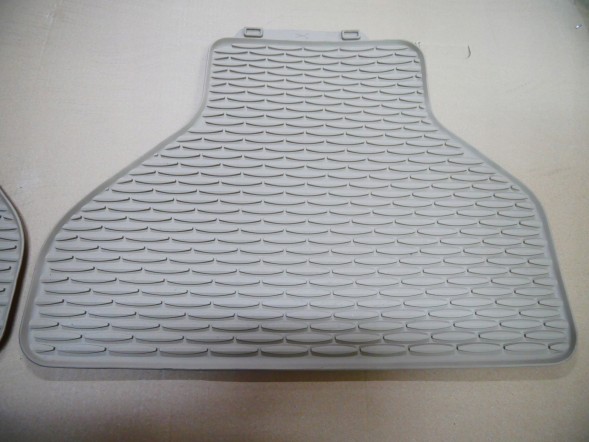 BMW OE BMW X5 E70 DYWANIKI GUMOWE 51472239636 2239636 51472154874 2154874 BMW X5 E70 КОВРИКИ ЗАДНІ КОМПЛЕКТ ЗАДНІХ КИЛИМКІВ ГУМОВІ 51472239636