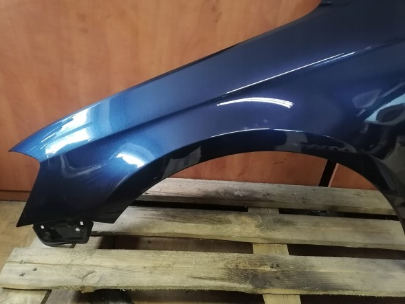 Polcar BŁOTNIK LEWY PASSAT B7 LH5X БРИЗКОВИК ЛІВИЙ PASSAT B7 LH5X