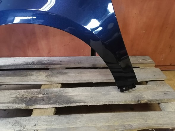 Polcar BŁOTNIK LEWY PASSAT B7 LH5X БРИЗКОВИК ЛІВИЙ PASSAT B7 LH5X