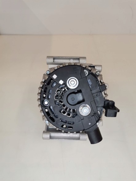 Hella 8EL 012 428-791 Генератор 8ел012 428-791 hella