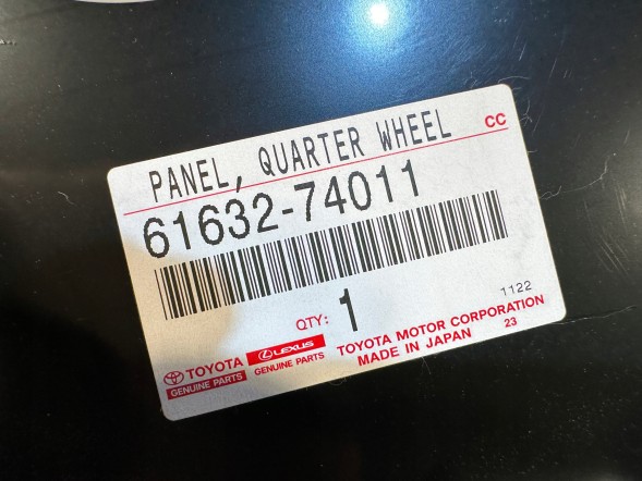 Toyota OE КОЛІСНІ АРКИ ASTON MARTIN CYGNET TOYOTA IQ 61632-74011