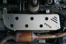 Fabryka4X4 OTS АЛЮМІНІЄВИЙ ЗАХИСТ ПАЛИВНОГО БАКА TOYOTA LAND CRUISER J250 (ВІД 2024)