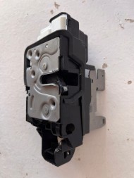 Volvo OE 31349894 Volvo V60 2020 Фронтальна сторона ліва Вставка для дверного замка