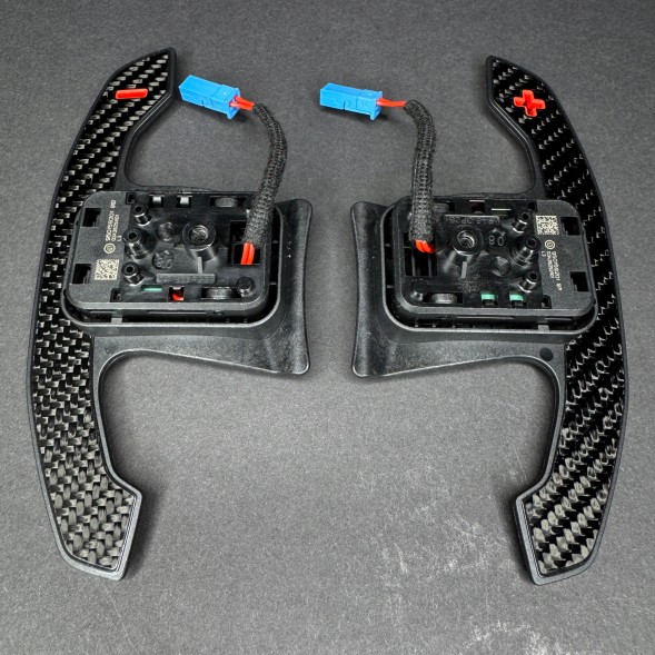 BMW OE 9501592 , 950159201 BMW M2 M3 M4 G20 G21 G28 G22 G23 F44 F40 рамка перемикачів керма CARBON